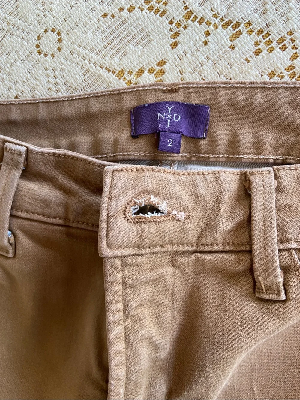 NYDJ Mid Rise LEGGING Stretch Jeans in Camel Brush Demin Size 2 - Picture 10 of 14